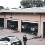 free-photo-of-cars-and-garages